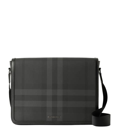 burberry men's messenger bag